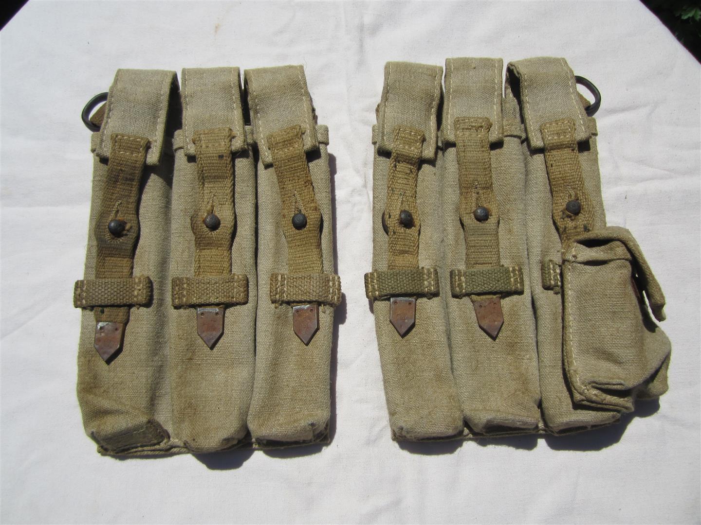 WW2 DAK MP38/40 Pair of Pouches - Reproduction